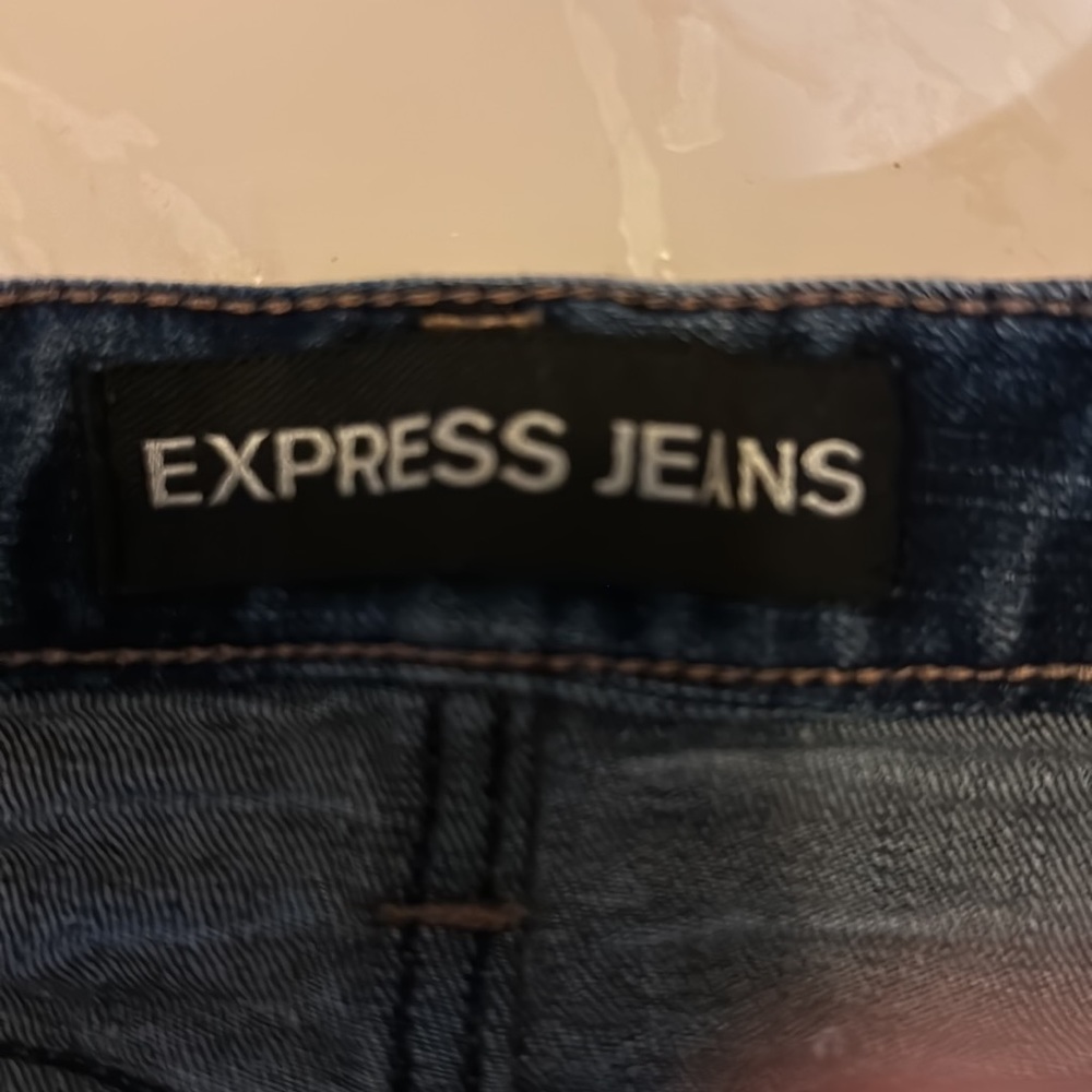 Express Jeans - Picture 2 of 5
